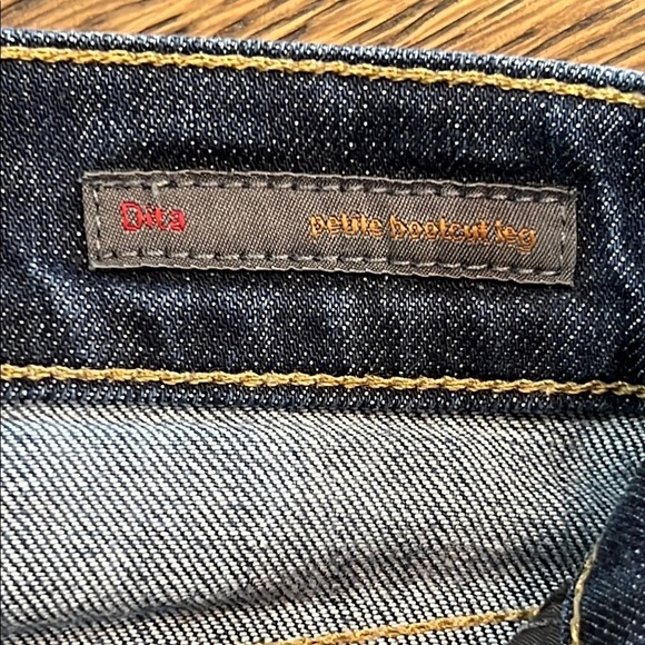 Citizens of Humanity Jeans 26 Diva Petite Bootcut Denim Low Rise - Picture 8 of 10